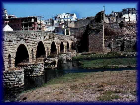 Viaduct in Merida (Spanien).